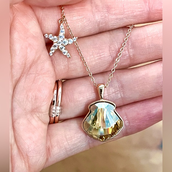 New seashell Swarovski crystal necklace - Picture 3 of 3